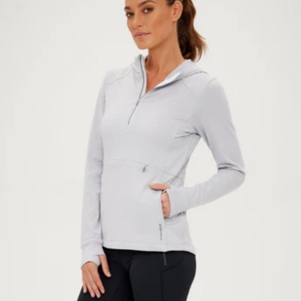 Zero Restriction Ellie 1/2 Zip Hoodie Silver